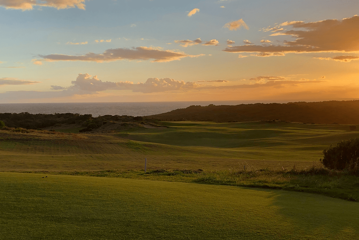 short par 4 17th hole on the Gunnamatta Course at the National Golf Club